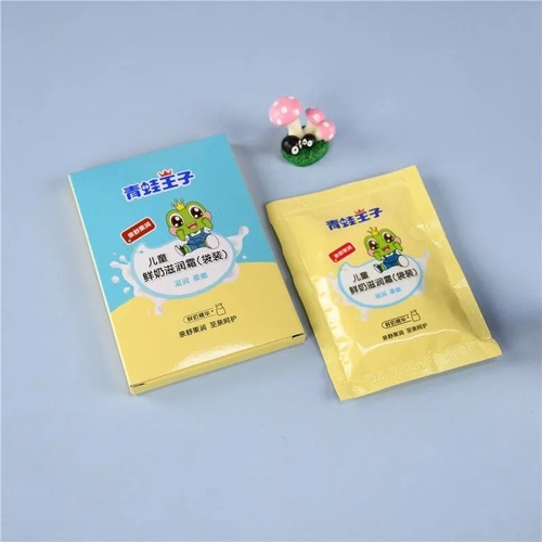 Foam Prince Children's Moisturizing Cream Bag Packaging Fresh Strawberry Moisturizing Face Cream for Winter Baby and Infant Face Cream