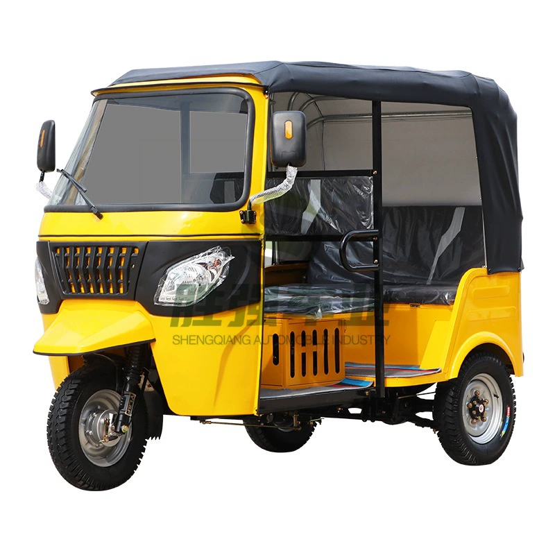 Трёхколёсный трицикл Bajaj Dudu, бензиновый, для пассажиров и экскурсий, тент на 3 места
