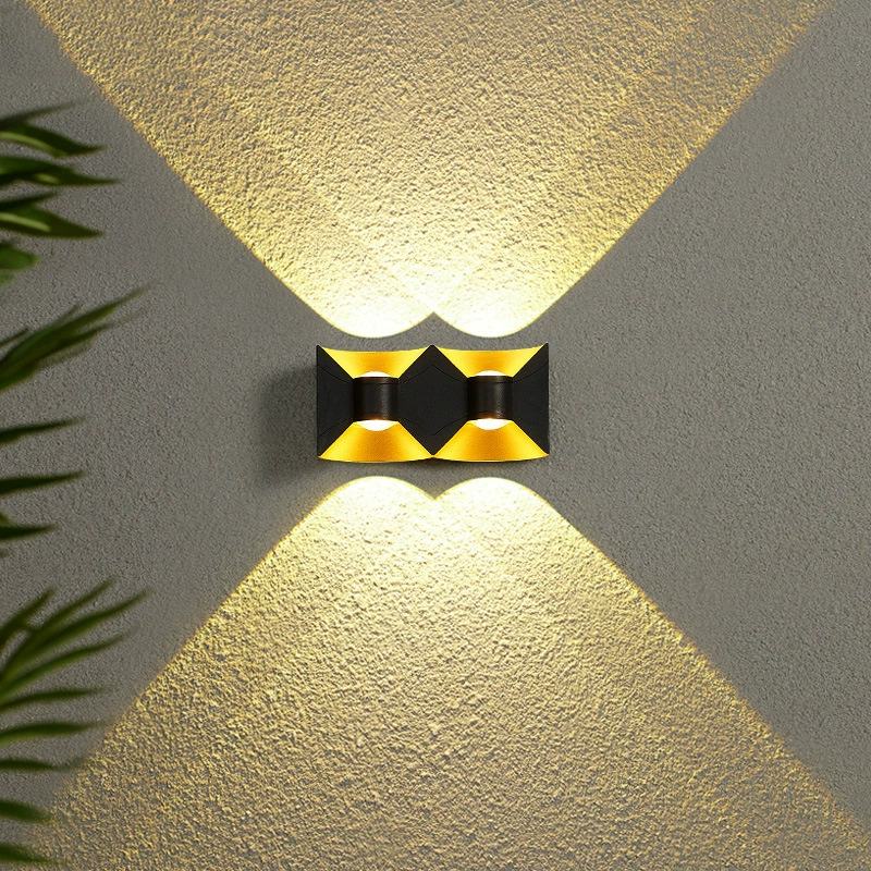 Простой проход лестницы двери двора наружные настенные светильники наружные светодиодные супер яркие водонепроницаемые настенные светильники балконные настенные светильники