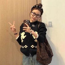 可爱兔子绣花毛衣女秋冬牛角扣拼接韩系复古懒慵软糯圆领开衫外套