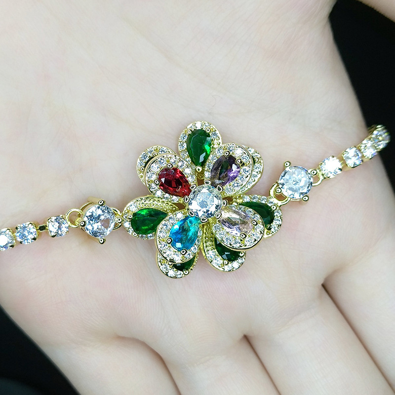 Fashion Flower Copper Inlay Artificial Gemstones Bracelets