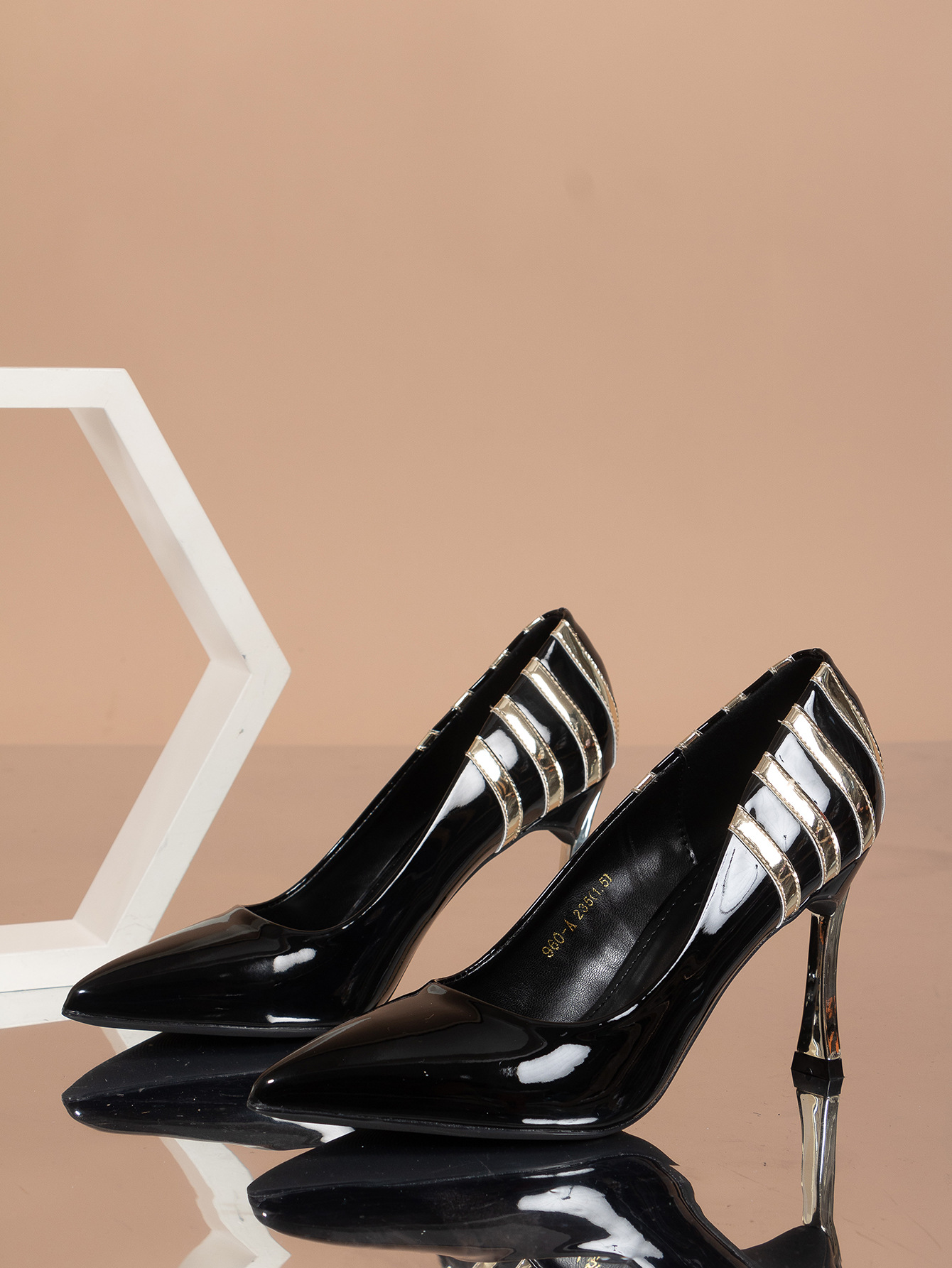 Pointed Toe Patent Leather Shallow Mouth Color Matching Stiletto Shoes NSSO113726