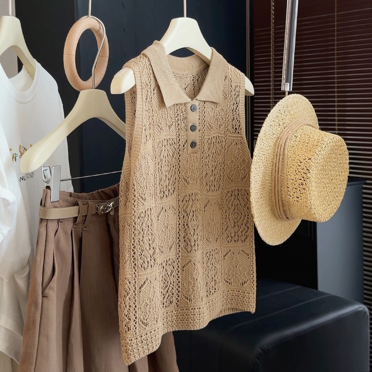 Women's Slim Fit Knitted Vest Apricot Polo Collar Hollow out Sleeveless Top High End Fashionable Versatile New Summer Style_ecoleips.com