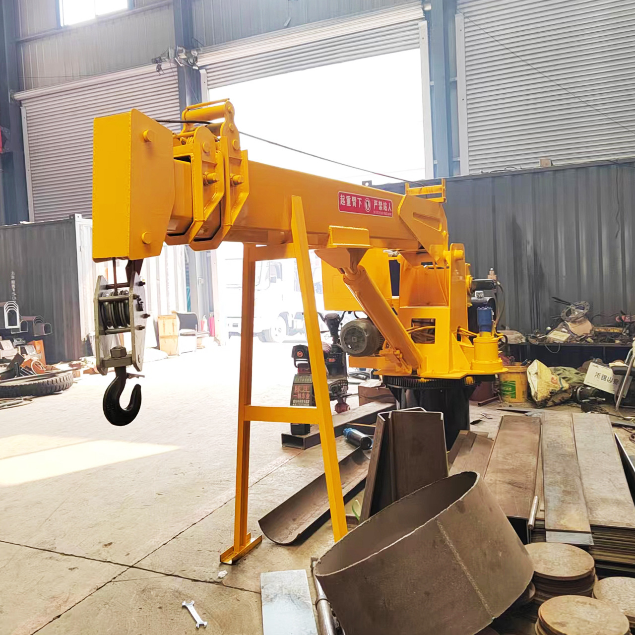 船用起重机 港口码头液压伸缩臂甲板吊 货船安装液压吊机 5吨船吊