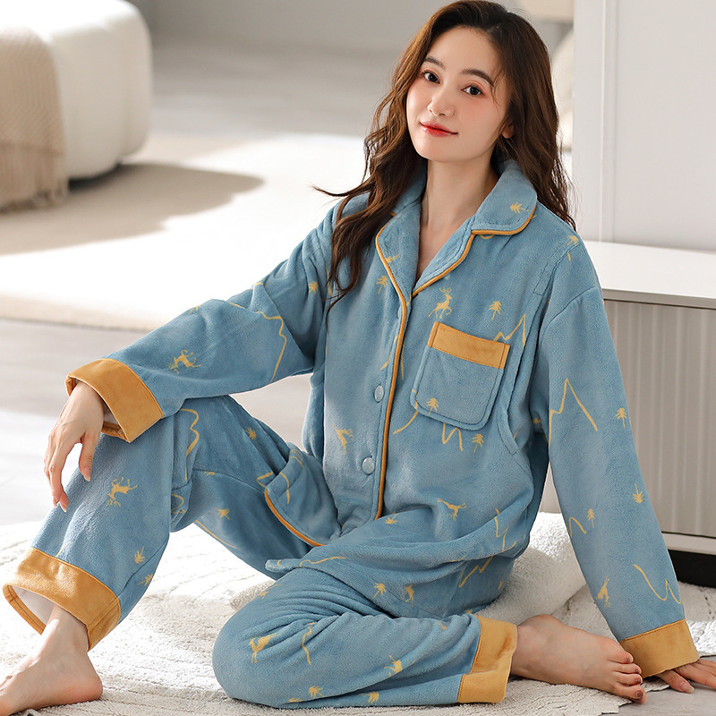 Maternity Autumn/Winter Thickened Warm Flannel Pajamas for Pregnant Women, Home Wear, Postpartum Nursing Maternity Set Two-Piece Set
