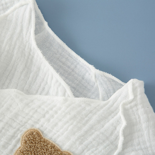 Summer thin breathable half-back top for newborn boys and girls, pure cotton gauze boneless top, can be paired with a small hat