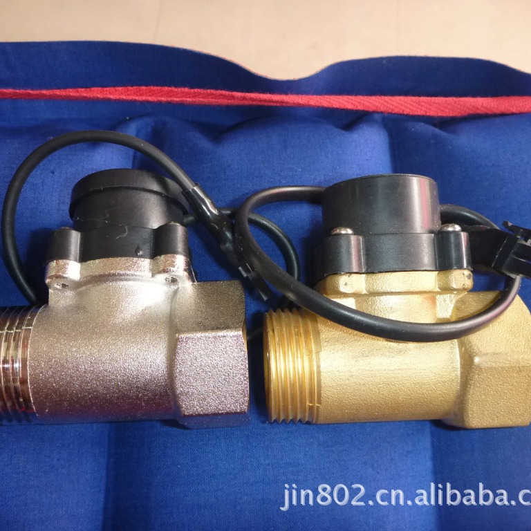 12V 220V水泵流量开关太阳能热水器水流控制器增压自动关1寸接口