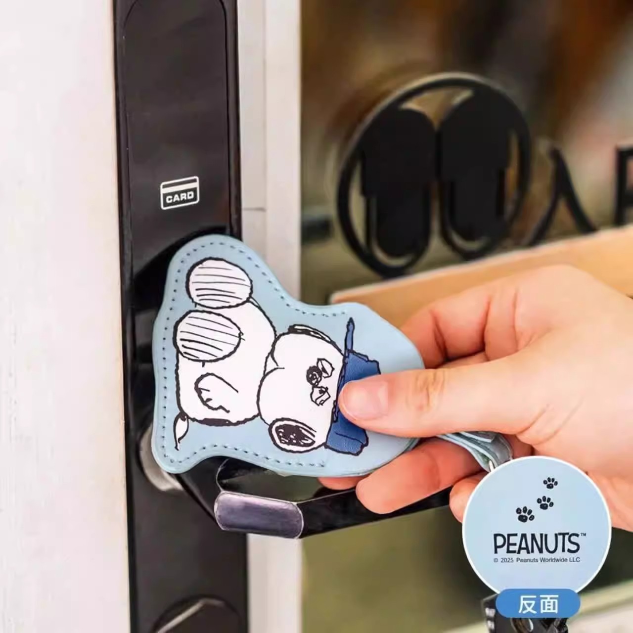 Snoopy japonés tarjeta de acceso cubierta caricatura encantadora Olaf inducción IC card cubierta llavero colgante de cuero