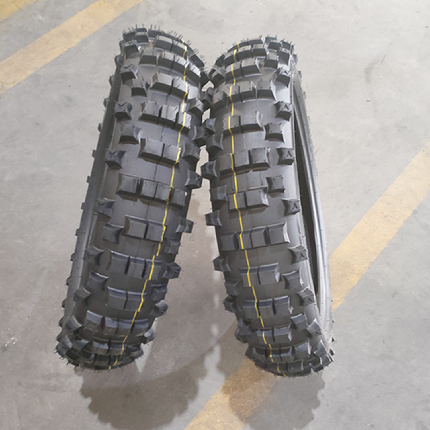 摩托车轮胎真空胎 越野摩托车80/100-21off-road tyre120/90-18