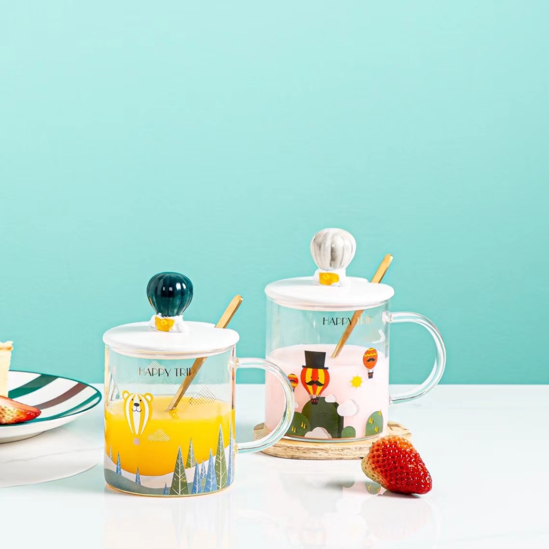Ins globo de aire caliente personalizado tridimensional transparente vidrio con tapa Cuchara regalo Nordic taza publicidad verano taza de agua