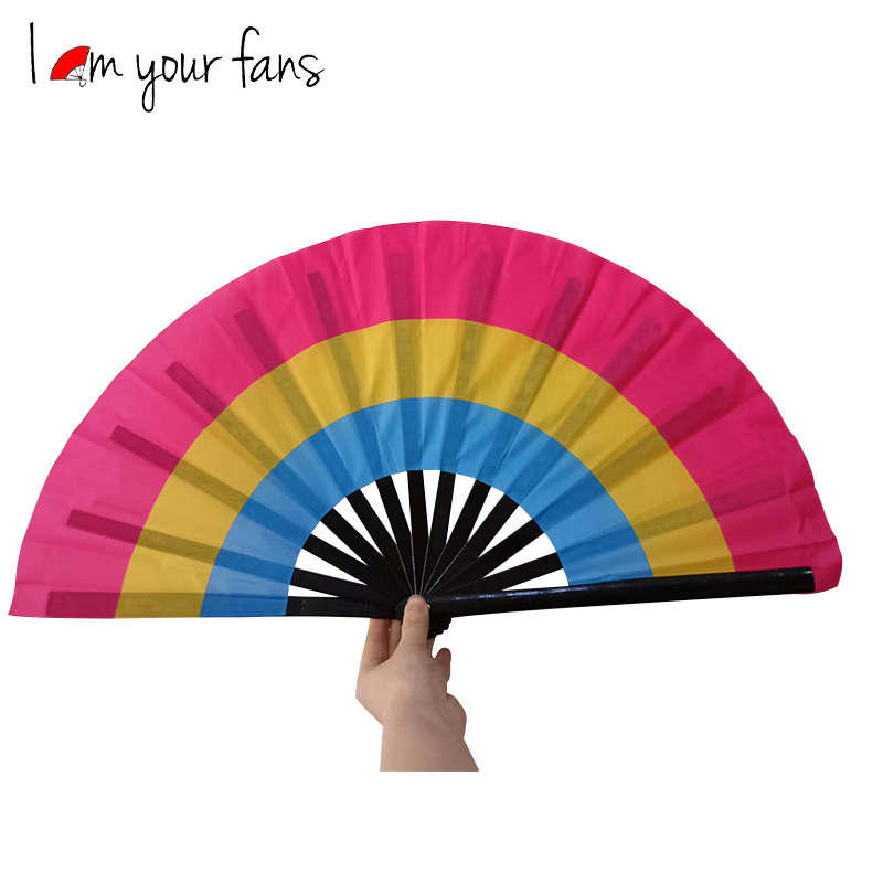 Fan de kung fu personalizado Fan de bambú Fan de baile Fan de Tai Chi Fan Fan Rojo Fabricado a mano Color Oxford