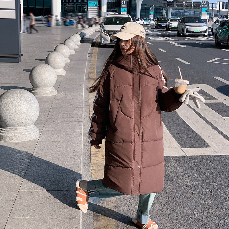 Ropa de algodón de pluma media y larga para mujeres de invierno nueva rodilla estudiantes de tamaño grande suelto chaqueta de algodón gruesa chaqueta de pan