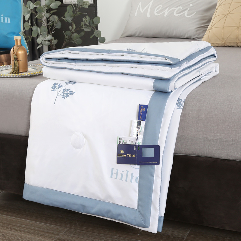 Hilton Summer Cool Quilt Air Conditioning Quilt Single Double Summer Thin Quilt Hotel Quilt Core Sold Gift Wholesale Group Buying