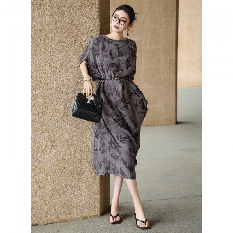 2026 Summer Loose Batwing Sleeve Fashion Irregular Jacquard Floral Design Dress with Belt Goddess Long Dress 2026 Summer Loose Batwing Sleeve Fashion Irregular Jacquard Floral Design Dress with Belt Goddess Long Dress
