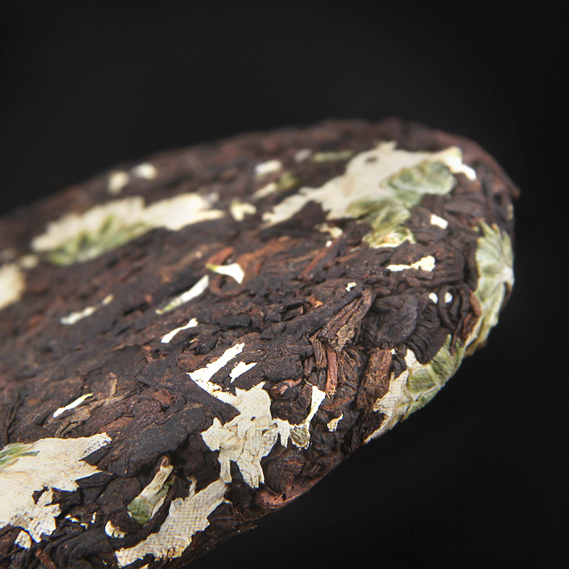 Wholesale Pu-erh Tea, Chrysanthemum Tea, Tea Biscuits, Aromatic Chrysanthemum, Pu-erh Dark Tea Tea Leaves 100g Biscuit Chrysanthemum Pu-erh Tea