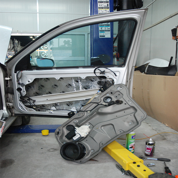 Butyl Rubber Environmentally Friendly and Odorless Car Soundproofing and Shock-Absorbing Panels for the Entire Vehicle, Door, Chassis, and Engine Hood Sound-Absorbing Cotton