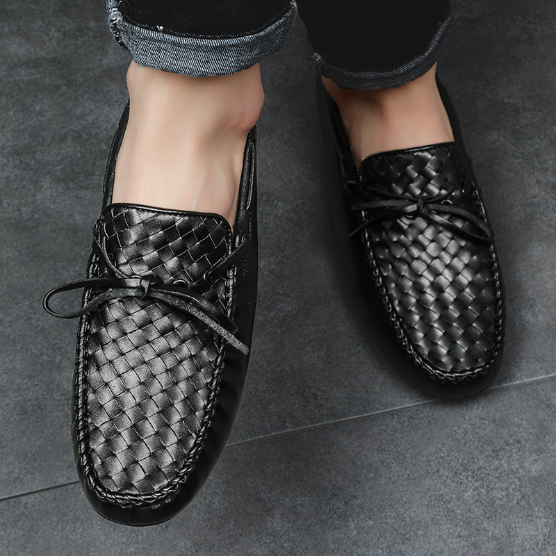 Zapatos de guisantes de cuero primavera y verano nuevos zapatos de conducción de piel de vaca zapatos de hombre de moda británica con flecos zapatos de cuero casuales