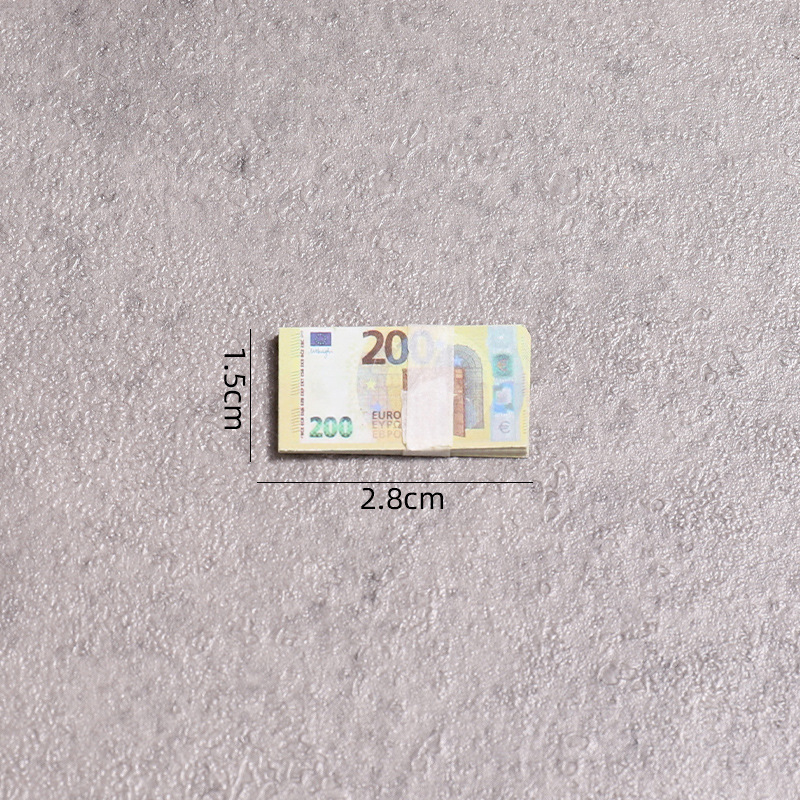 Pacote com 10 miniaturas de dinheiro simulando notas de dólar, euro, libra esterlina, acessórios para decoração de festas e eventos na praia._voghion.com