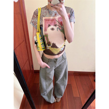 ���Sֱ�N������؈��ӡ���A�I����T��Ů�ļ��W�������@��С������