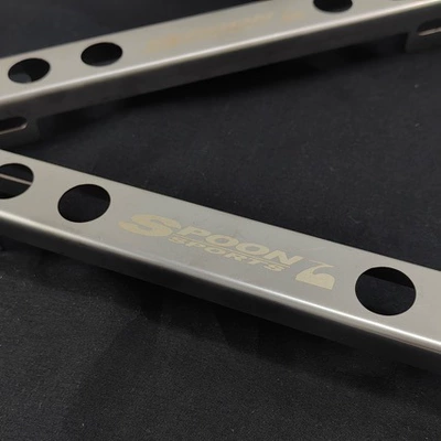 Spoon Nömrəlik Braketi JDM Seriyası Gücləndirilmiş Əyri Metal Material