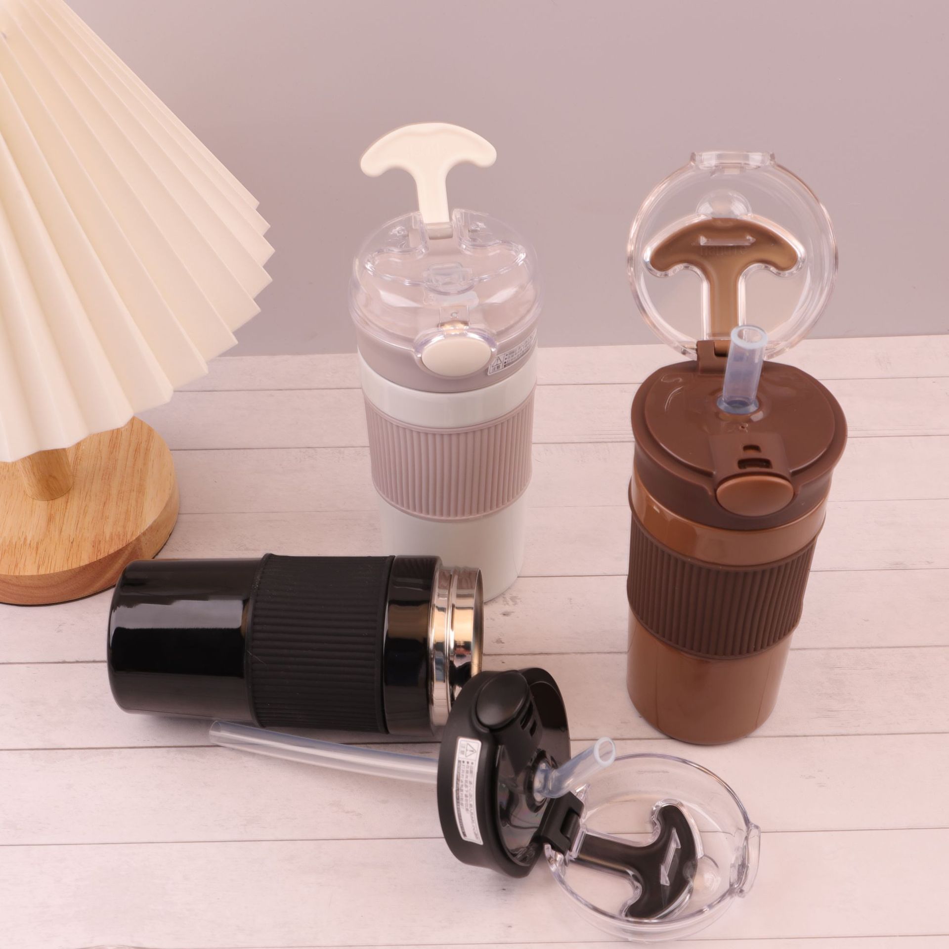 Taza de aislamiento de acero inoxidable 304 de comercio exterior, cubierta de silicona, pajita de rebote, taza de café, taza de agua portátil para exteriores, fábrica al por mayor