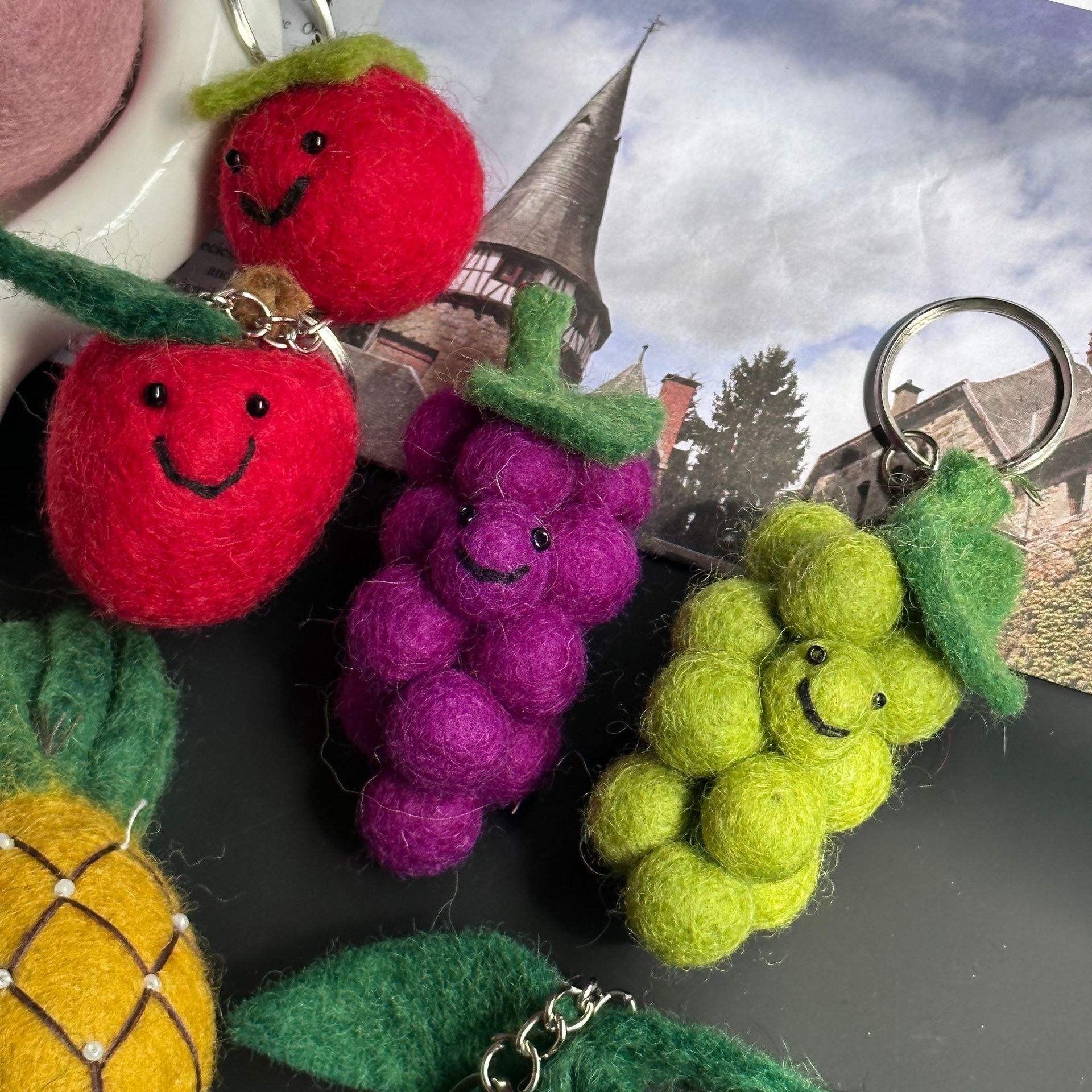 100g Weight Bag Pendant, Keychain Classification 1 Piece Quantity Holiday, Daily Occasion wool felt Material Fruit, Vegetable Pattern Cute Style 1 Piece Cute Fruit Vegetable Wool Felt Bag Pendant Keychain 16