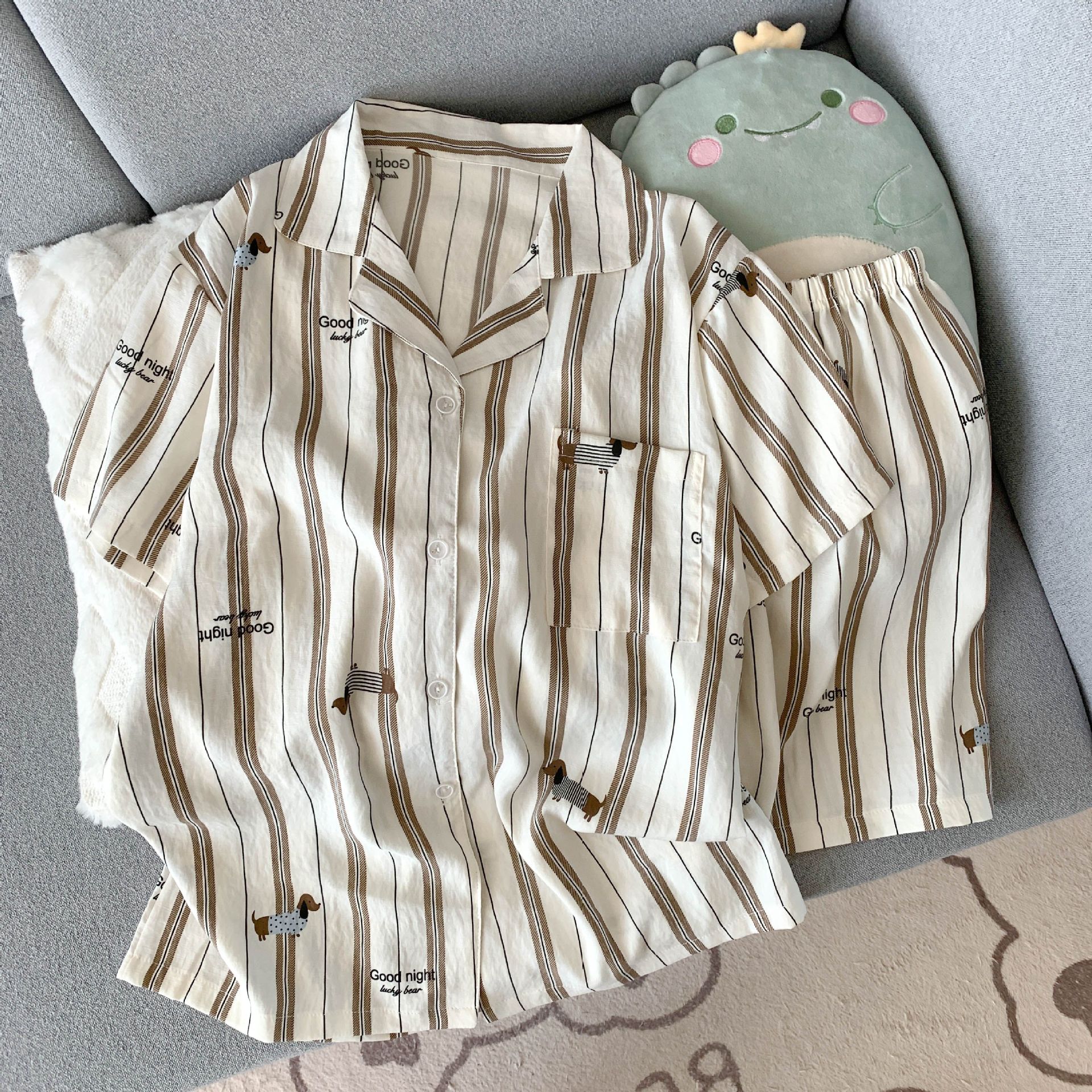 Pequeño libro rojo recomienda verano nuevo pijama de mujer nubes de algodón con solapa cardigan de manga corta pantalones cortos dulces dibujos animados ropa para el hogar