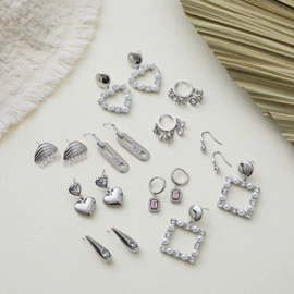 耳环;项链;手链