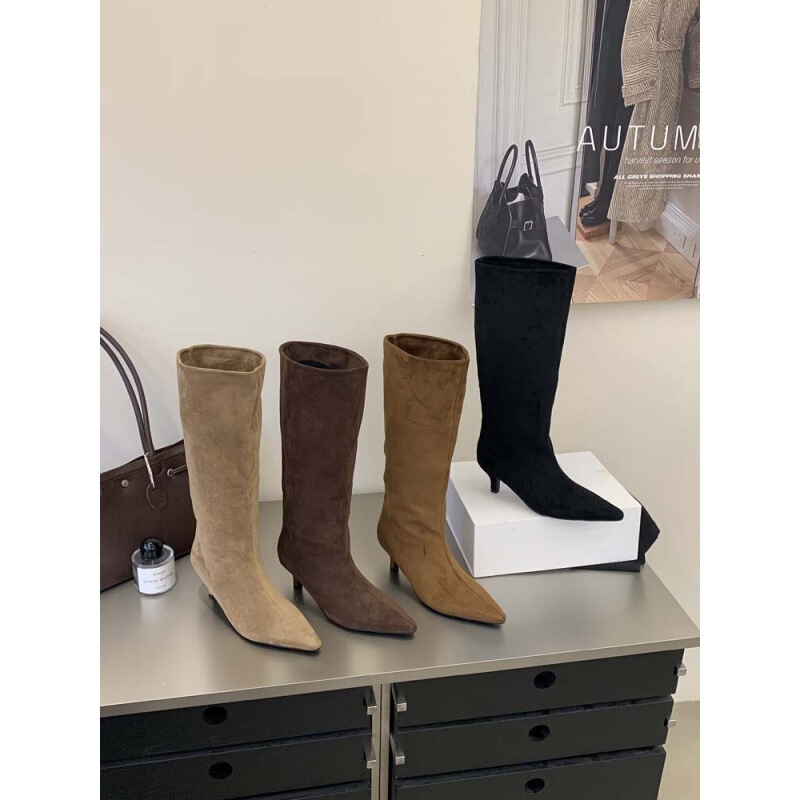 Suede pointed-toe stiletto high-heeled over-the-knee boots, autumn and winter vintage style, suitable for commuting, paired with a skirt Suede pointed-toe stiletto high-heeled over-the-knee boots, autumn and winter vintage style, suitable for commuting, paired with a skirt