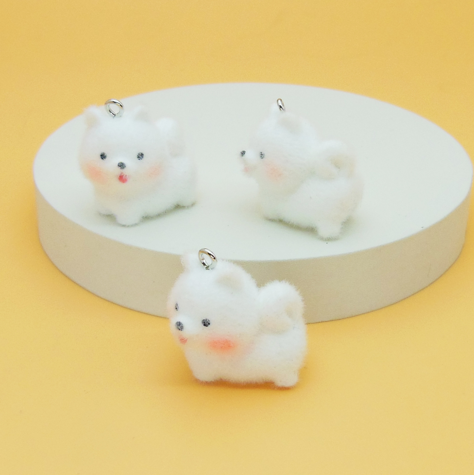 사츠마가 혀를 내밀고 있다