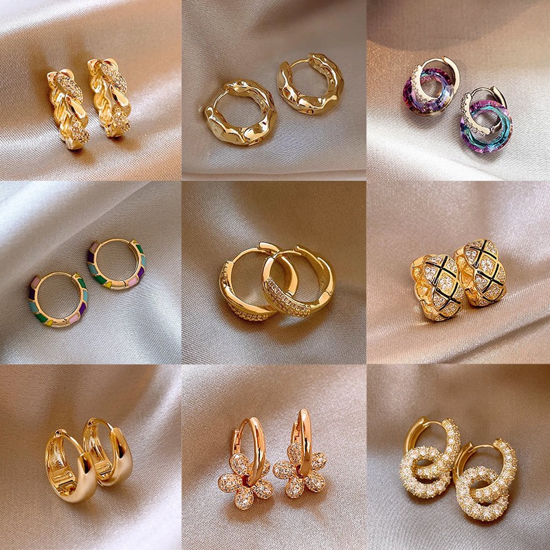 Simple Zircon Small Hoop Earrings for Women, Niche Light Luxury with a High-End Feel, Minimalist Hoop Earrings, Fashionable and Versatile Ear Accessories