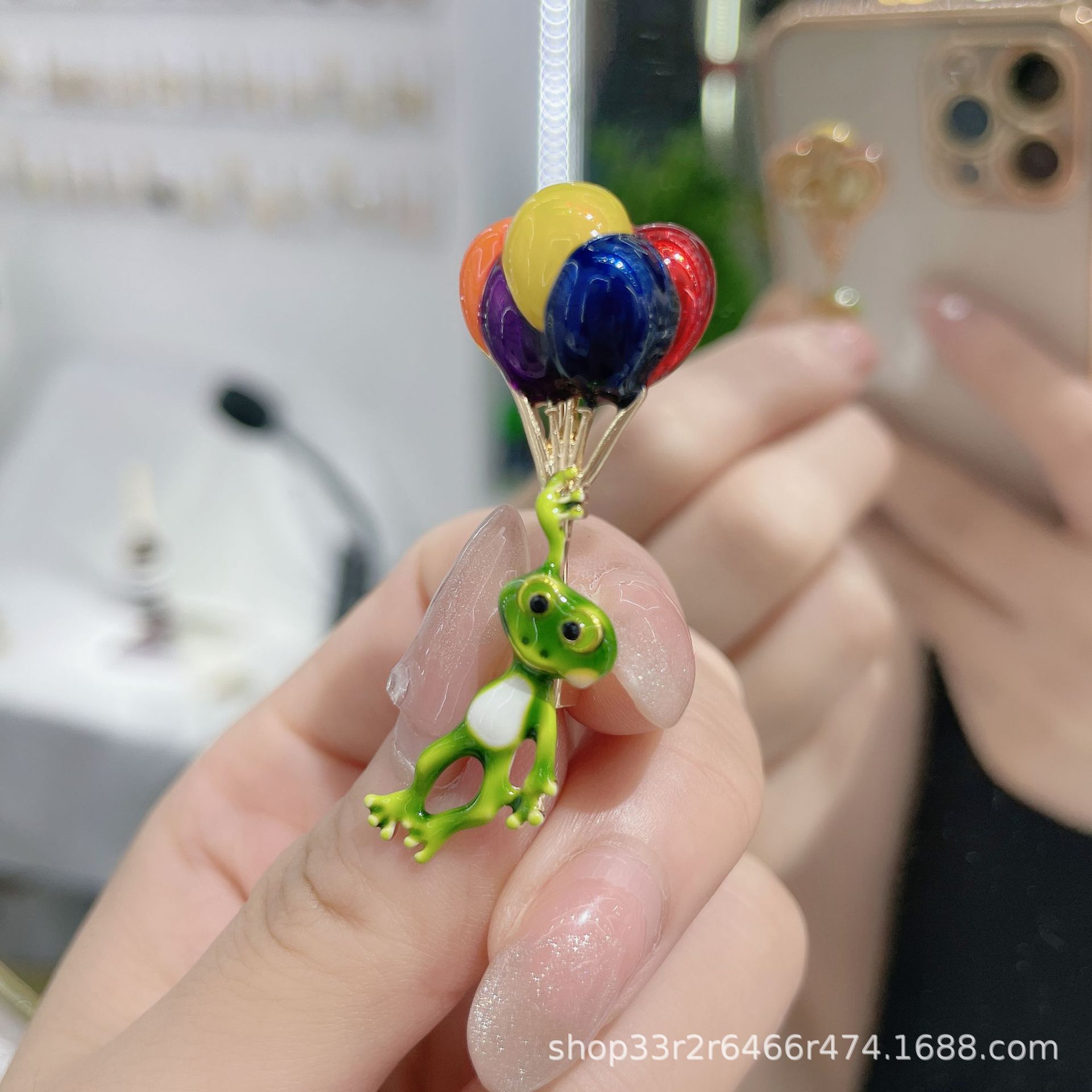 Japan and South Korea cross-border hot air balloon frog cute brooch cute frog color balloon pendant pin manufacturers wholesale