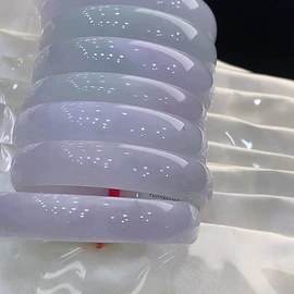 翡翠项饰;翡翠手饰;天然珍珠项饰