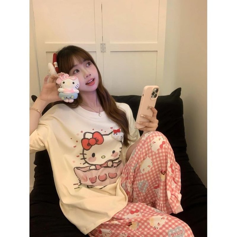 日本の夏の新しいハローキティプリント半袖Tシャツハローキティ純綿半袖Tシャツ女性クラスの制服|undefined