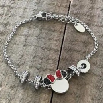 Cross-border European and American fashion cute creative Mickey bracelet personality snake bone chain charm ladies jewelry gift wholesale Cross-border European and American fashion cute creative Mickey bracelet personality snake bone chain charm ladies jewelry gift wholesale