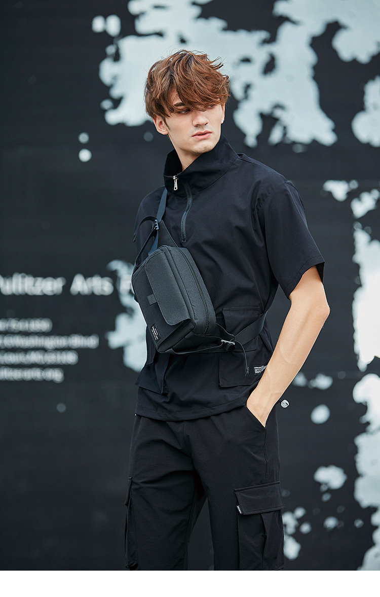 Classic Men's Messenger Bag For Commuting And Sports Performance_voghion.com