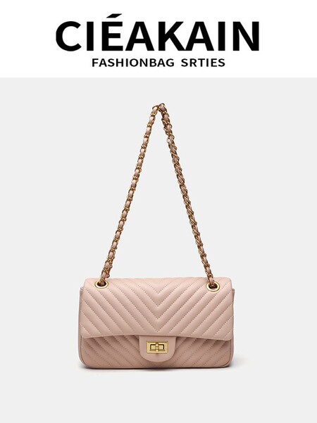 Classic one-shoulder bag with diamond pattern