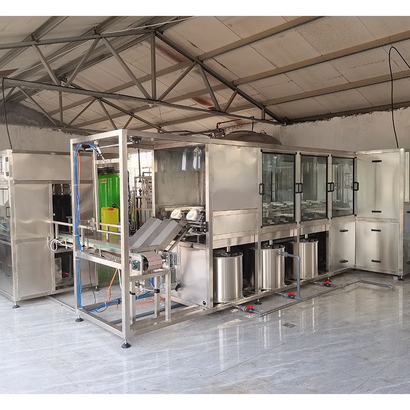 Maquinaria de llenado de agua de barril de agua pura línea de producción de equipos de llenado de agua de barril grande