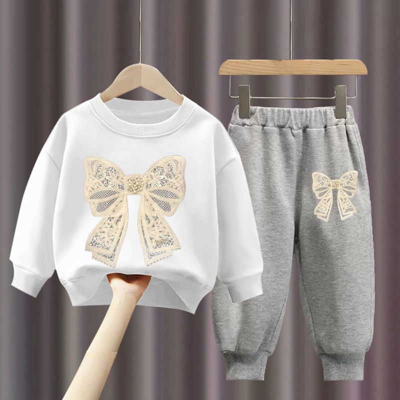 레이스 매듭 흰색 스웨트셔츠 + 레이스 매듭 회색 바지