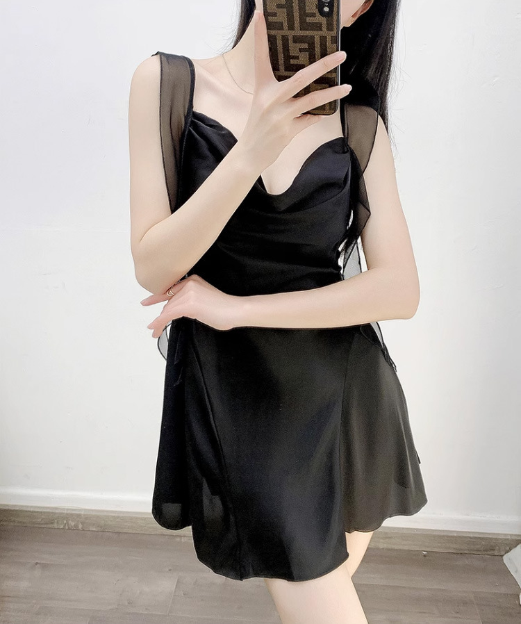 검은색 잠옷