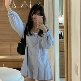 猪欧尼 韩国ins春季法式复古花边圆领宽松蓝色细条纹百褶连体裤裙