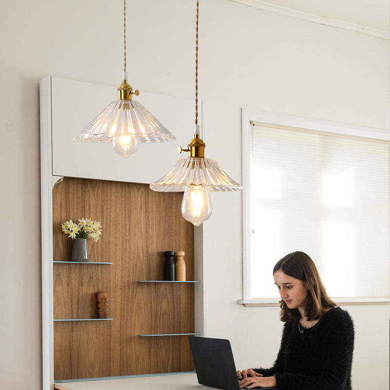 Antiguo candelabro de noche de Shanghai Lámpara de vidrio de latón retro loft