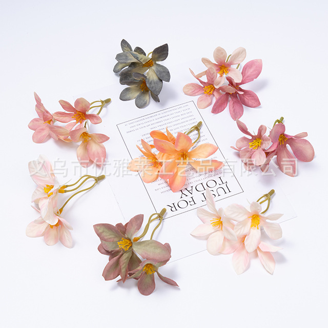 Simulated Three-Pronged Flower Decorative Accessories DIY Home Decoration Fake Flower Amazon Flower Box with Small Fresh Style Simulated Three-Pronged Flower Decorative Accessories DIY Home Decoration Fake Flower Amazon Flower Box with Small Fresh Style