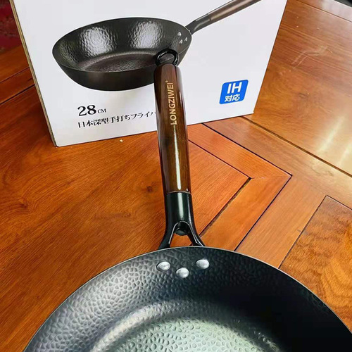 Japanese flat pan cast iron fish scale pattern non-coated non-stick pan for frying eggs steak frying and stir-frying, universal for gas stove