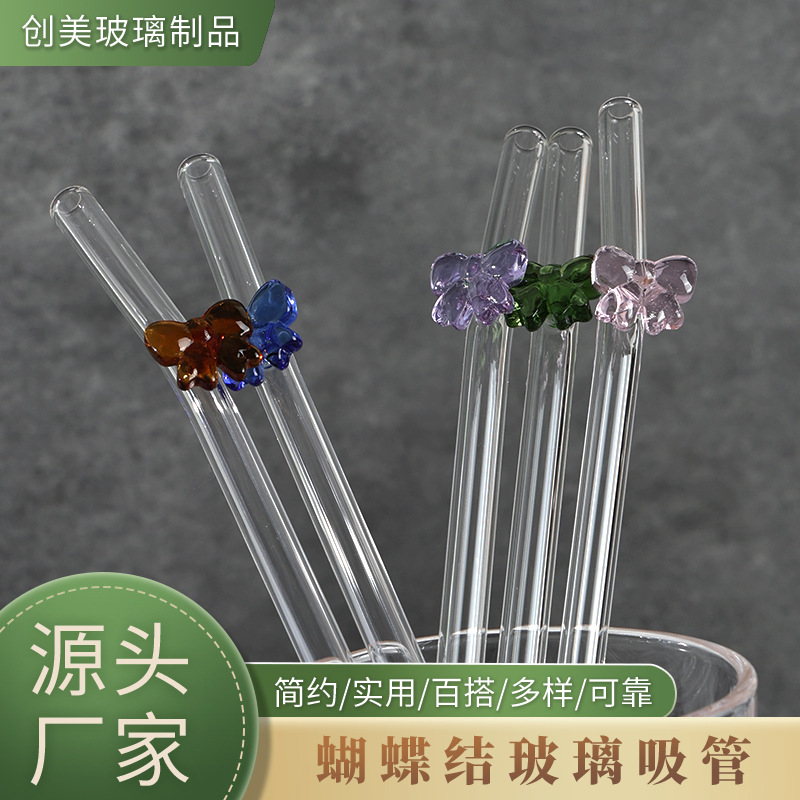 Glass straw with bow