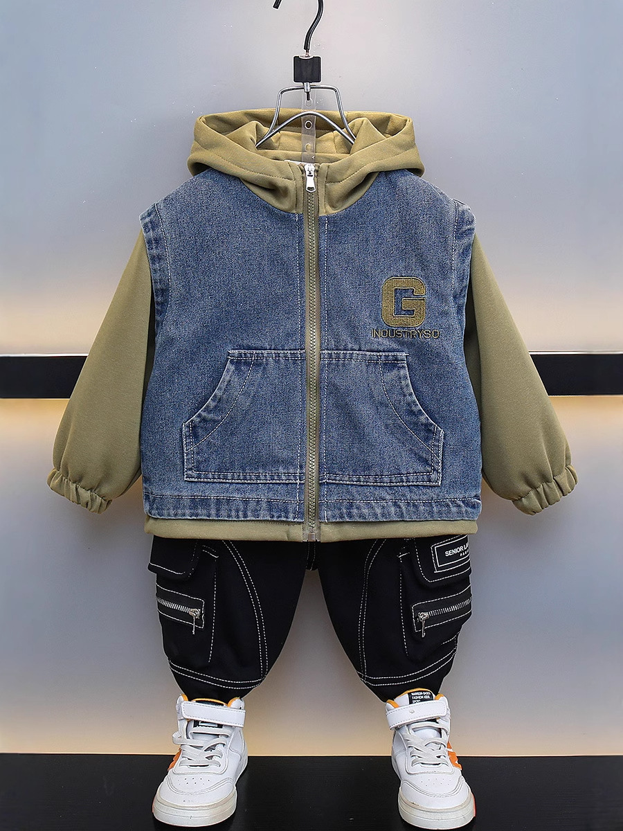 7702 chaqueta de mezclilla para hombre primavera y otoño chaqueta con capucha de color de contraste casual tendencia de dos piezas falsas ropa de béisbol ropa de trabajo chaqueta de moda