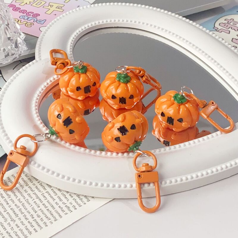 クリエイティブハロウィーンカボチャのキーホルダーかわいいカボチャ提灯ストラップ自動車バッグ吊り下げパーティープレゼント卸売り|undefined