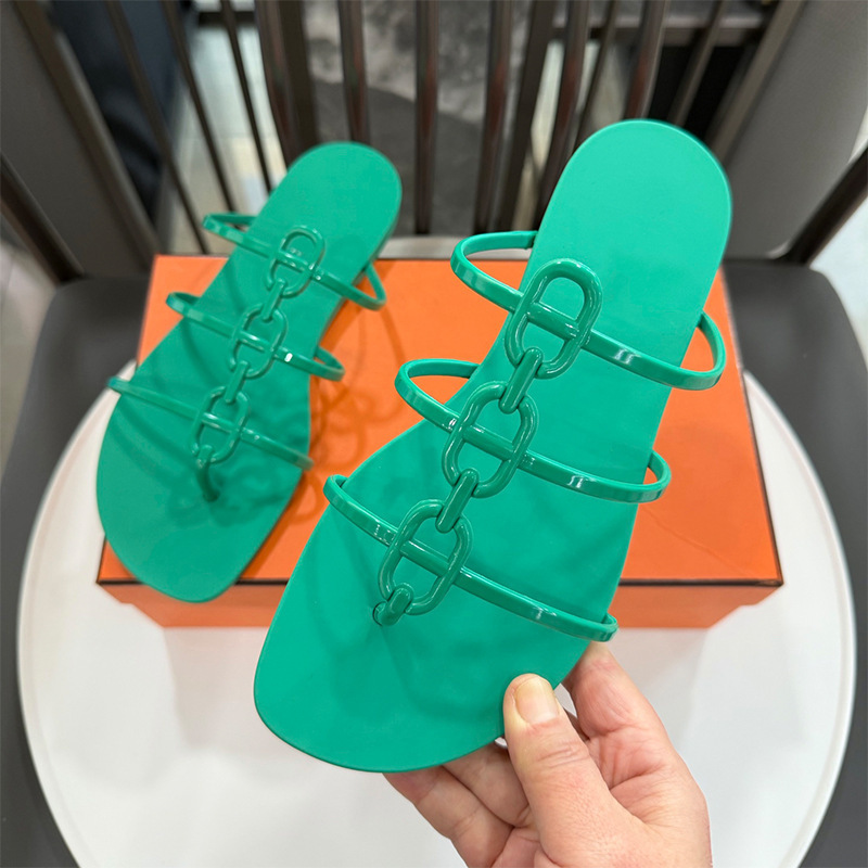 2026 summer new H-shaped sandals for women, chain-strap beach sandals with H-buckle and hollow design, flip-flops