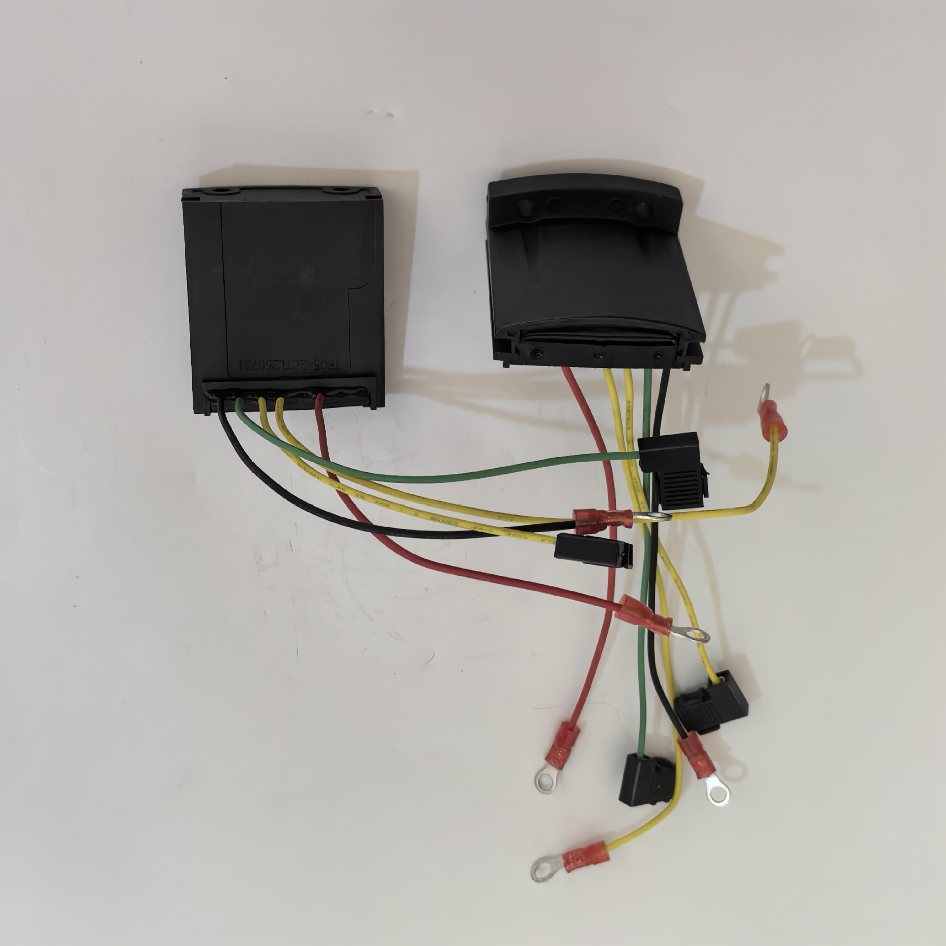Spot 3141Vc Regulator Is Suitable for Petola Generator Jinlong Yutong Bus Generator Regulator