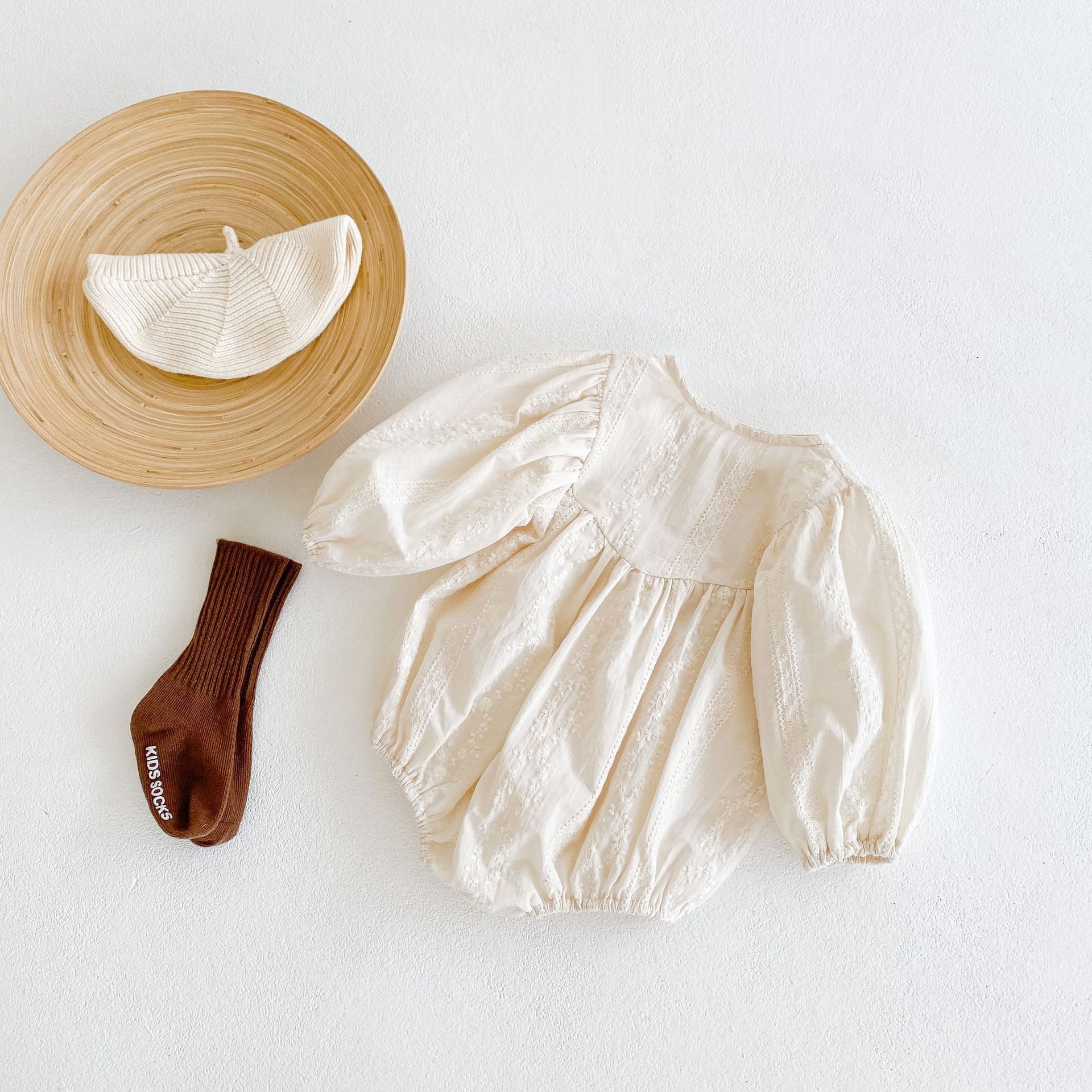 Ins2024 new spring and autumn season newborn baby girl jacquard round neck long sleeved hoodie jumpsuit_voghion.com